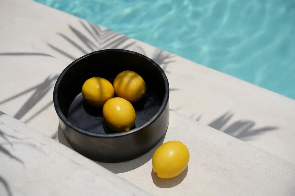 Platter and bowls - The Burned Cylinder Dish - Black - Set of 3 - BAZAR BIZAR LIVING