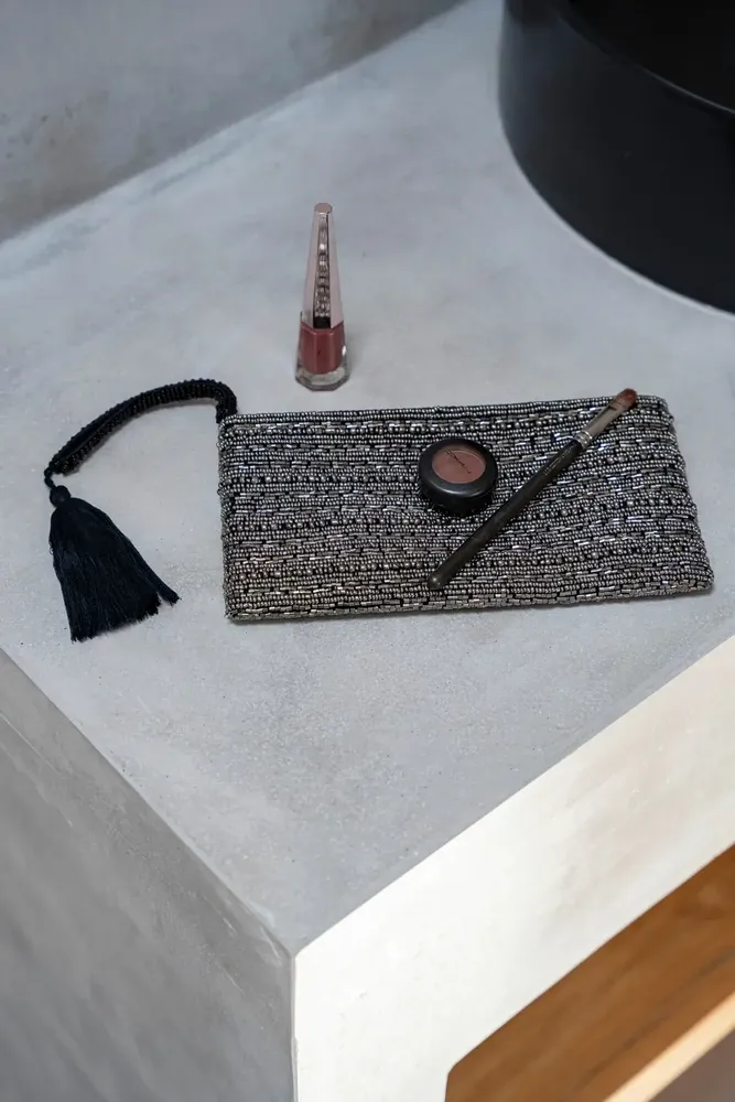 Clutches - The Silver Clutch - BAZAR BIZAR LIVING