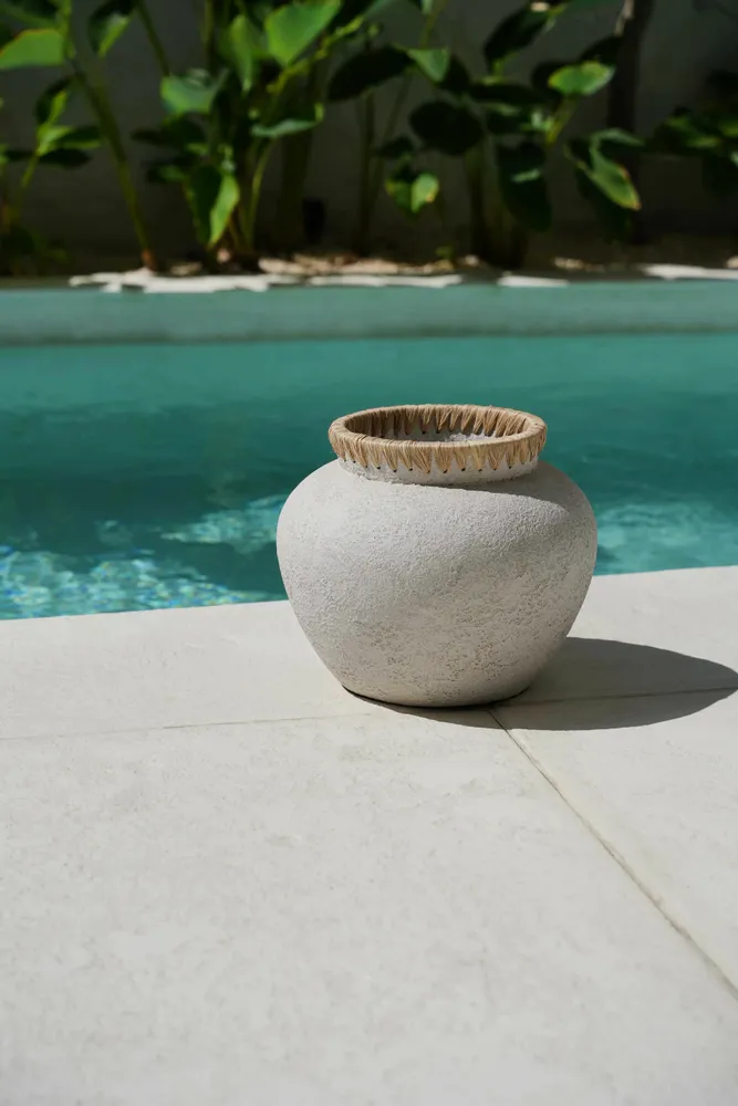 Vases - Le Vase Styly - Béton Naturel - M - BAZAR BIZAR LIVING