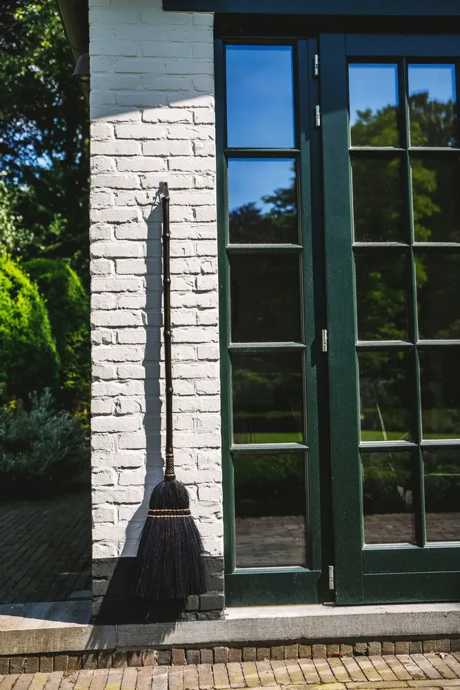 Objets de décoration - Le Grand Balai - Noir - BAZAR BIZAR LIVING