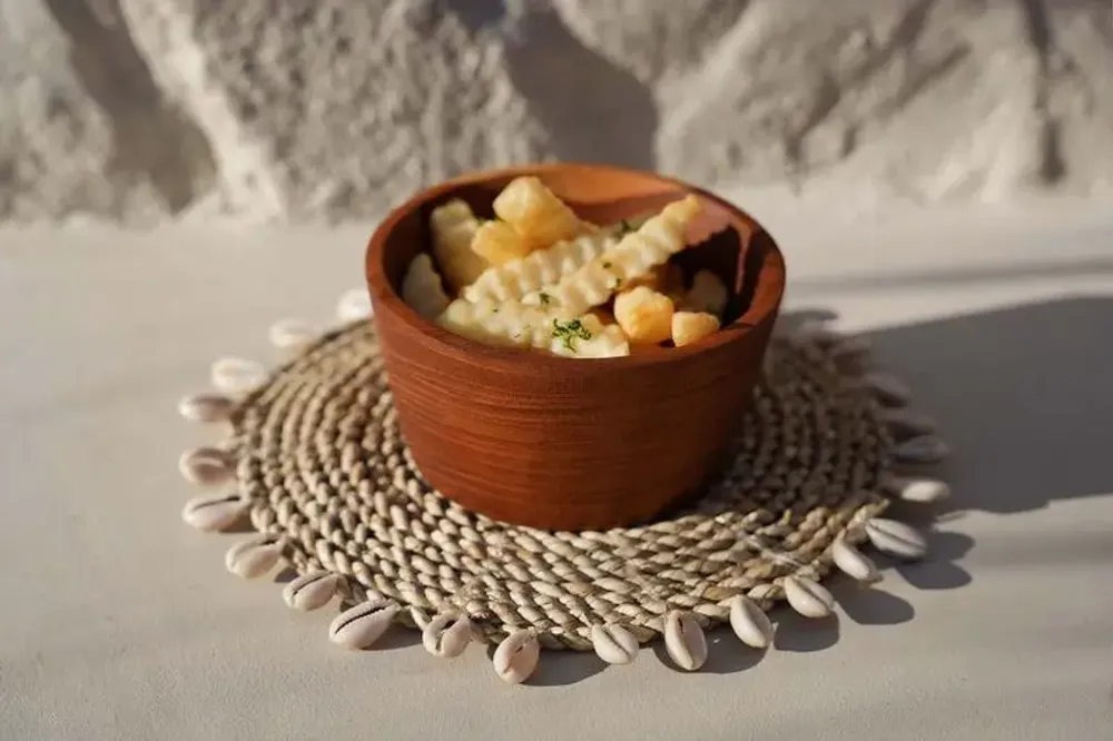 Placemats - The Raffia Shell Pan Coaster - BAZAR BIZAR LIVING