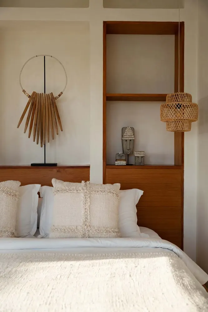 Sculptures, statuettes et miniatures - La pierre de Sumba #32 sur support - BAZAR BIZAR LIVING