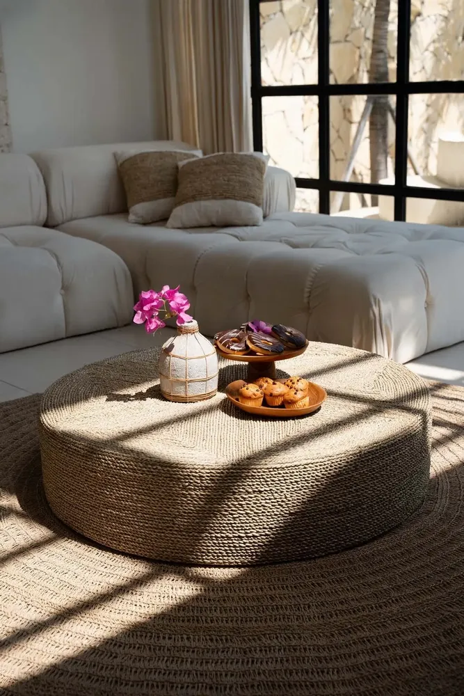 Vases - The Whoopy Vase - Concrete Natural - M - BAZAR BIZAR LIVING