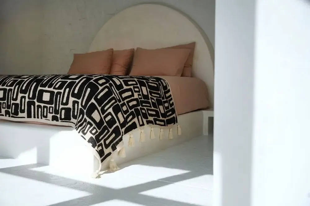 Throw blankets - The Aztec Bed Throw - Natural Black - BAZAR BIZAR LIVING