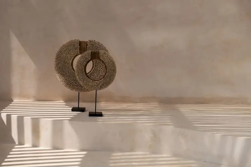 Decorative objects - The Shell Corsica on Stand - Natural - BAZAR BIZAR LIVING