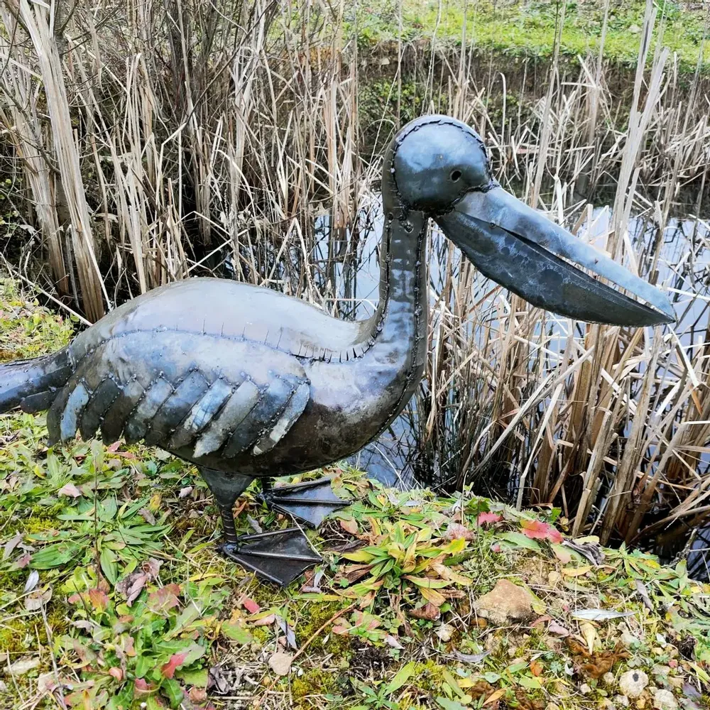 Outdoor decorative accessories - Pelican Recycled Metal Sculpture 50cm - TERRE SAUVAGE