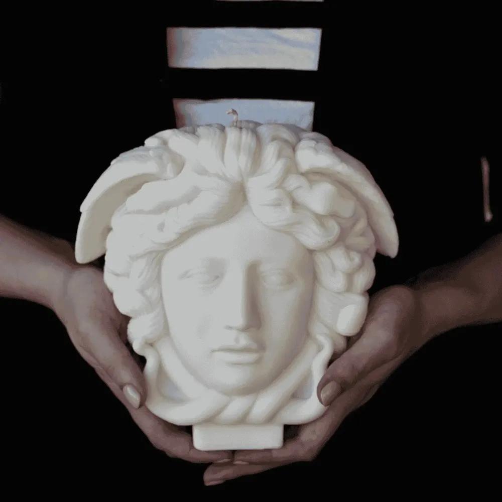 Gifts - Medusa Soy Wax Candle — Mythological Elegance - QUIET