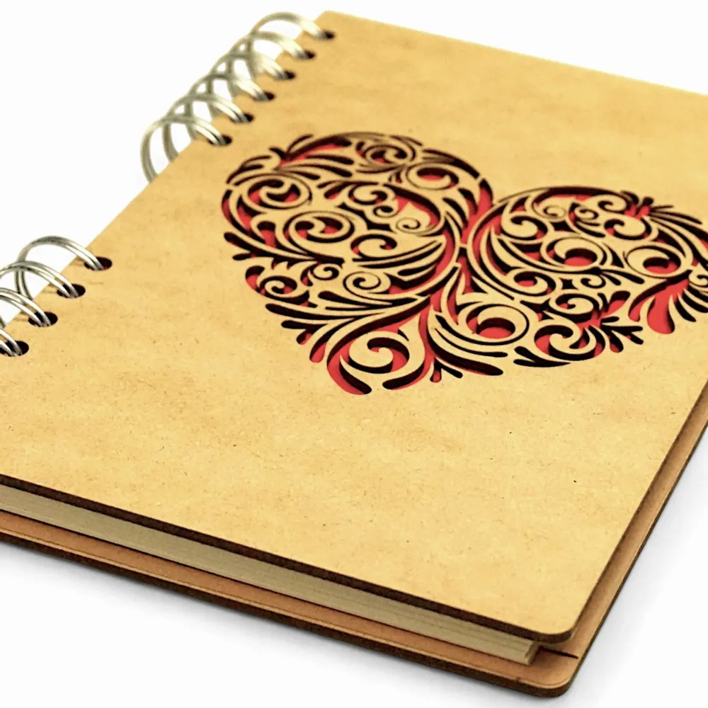 Stationery - Sustainable wooden notebook - recycled paper - RED HEART - KOMONI AMSTERDAM
