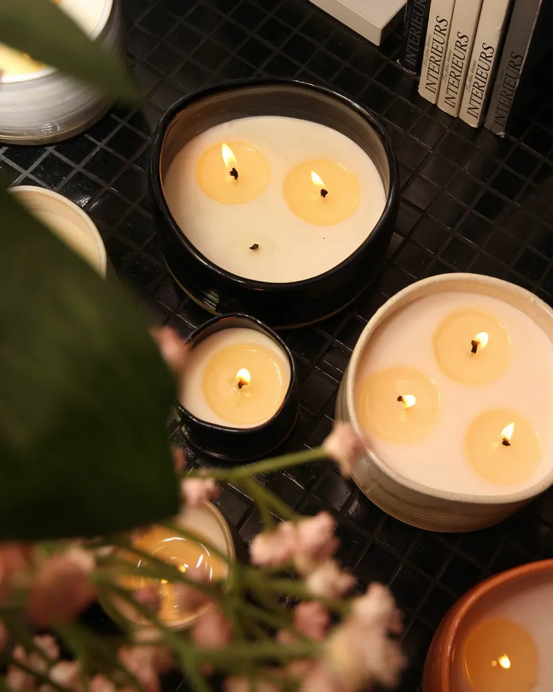 Tasses et mugs - Bougie parfumée rechargeable Or Rouge du Midi 90g - MAISON TASSAN