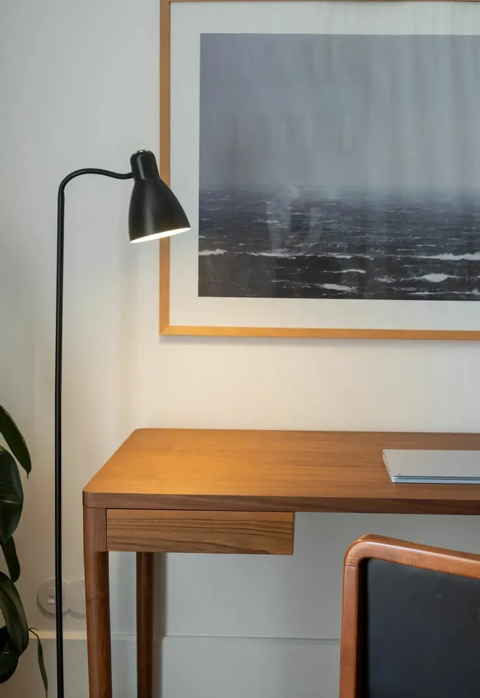 Desks - The Minimalist Modern Front Desk in Walnut  160cm x 80cm - MOR