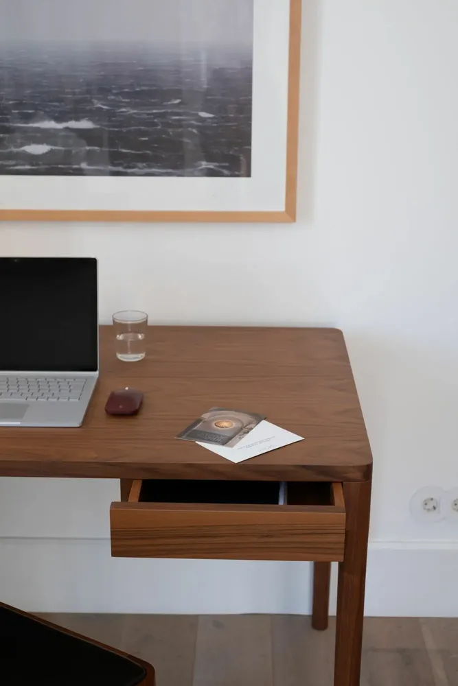 Desks - The Minimalist Modern Front Desk in Walnut  160cm x 80cm - MOR