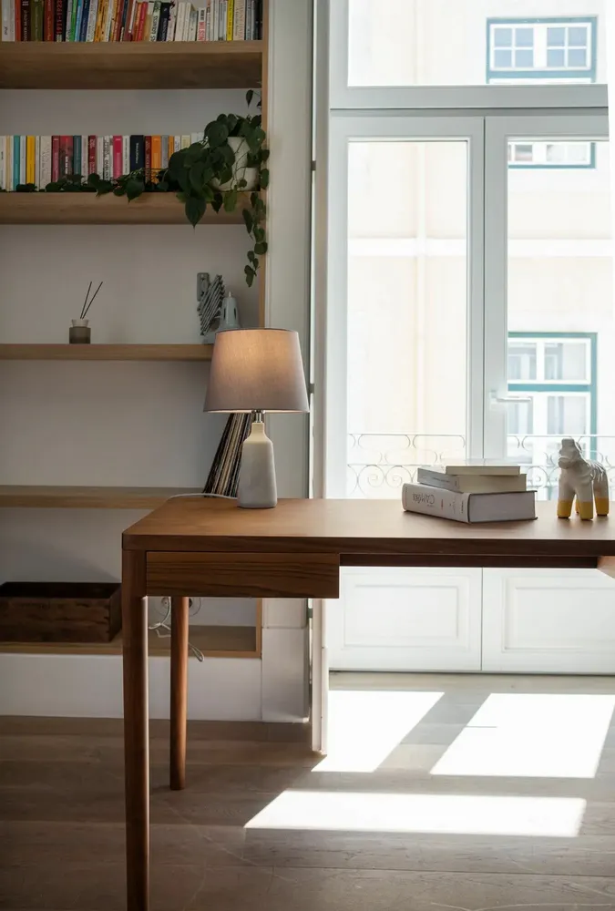 Office furniture and storage - FRONT –  Minimalist Work Desk in Walnut Wood  180x90 - MOR