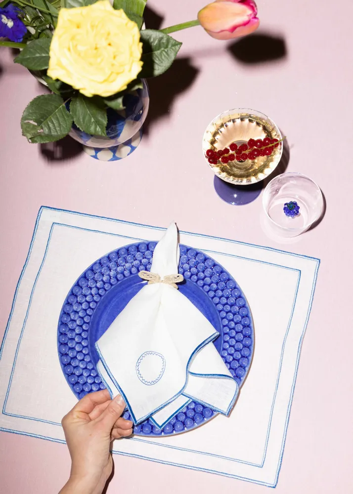 Serviettes - Serviette de Pâques Evergreen | Lin blanc et bleu clair - lot de 2 - BLANK SPACE AMSTERDAM