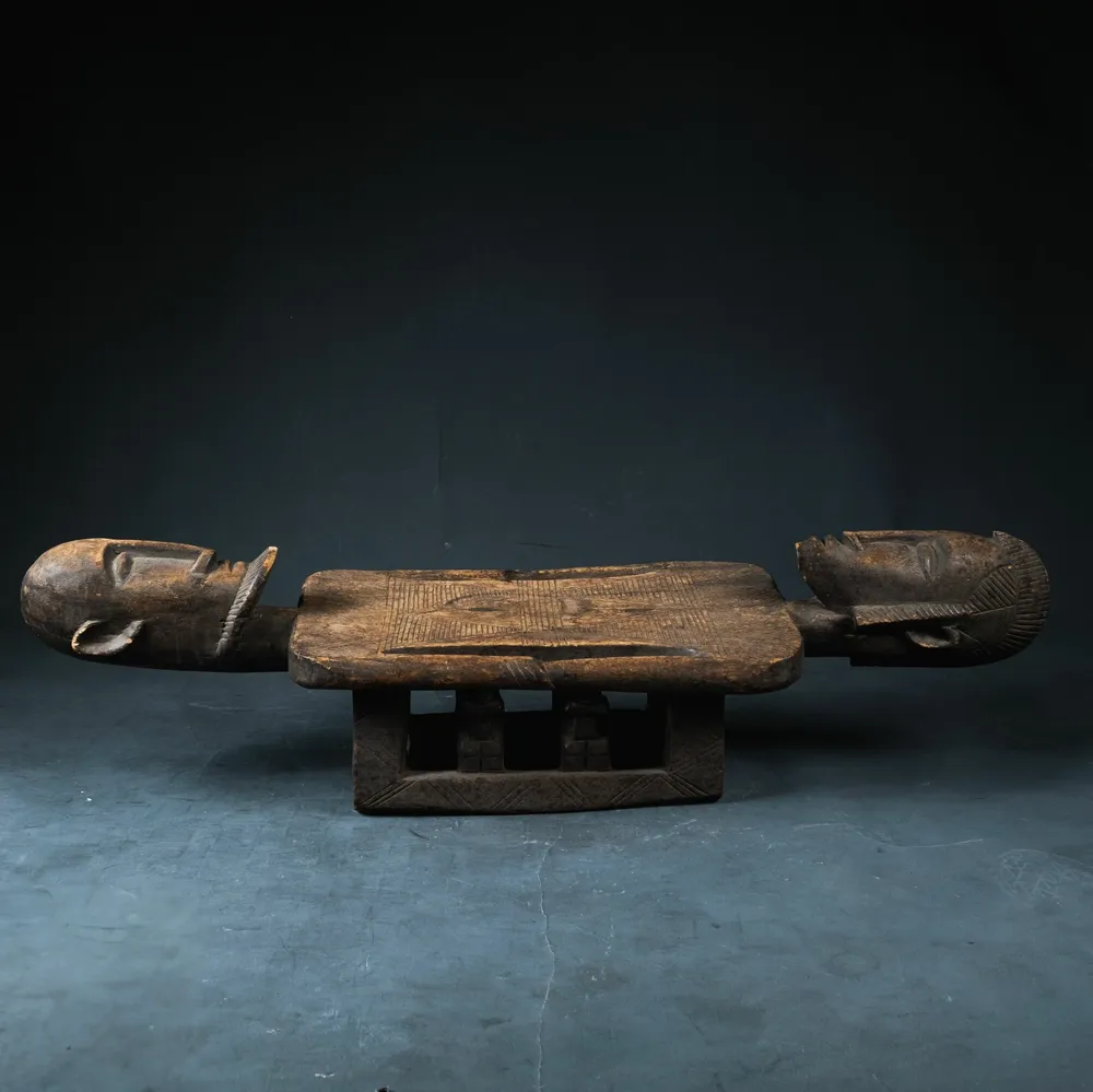 Decorative objects - Dogon carved wooden wedding stool, Mali - QUINTESSENCE AFRICAINE