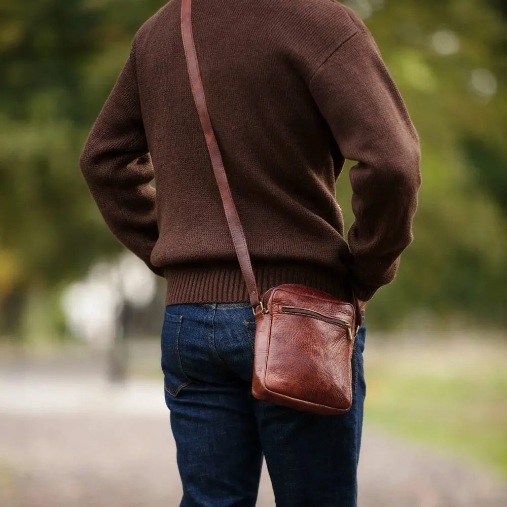 Leather goods - Men's leather shoulder bag - BERBER LEATHER