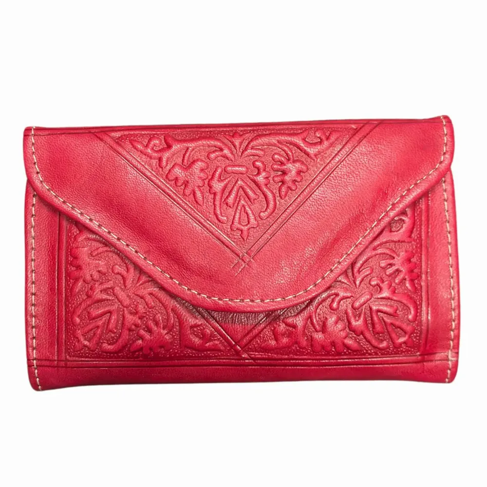 Petite maroquinerie - Petit porte-monnaie en cuir gaufré à trois volets - BERBER LEATHER