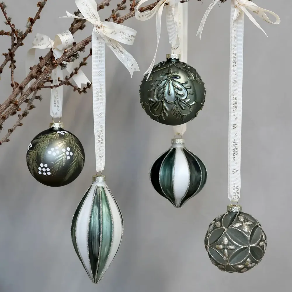 Guirlandes et boules de Noël - Boules de Noël et décorations. - CHIC ANTIQUE A/S