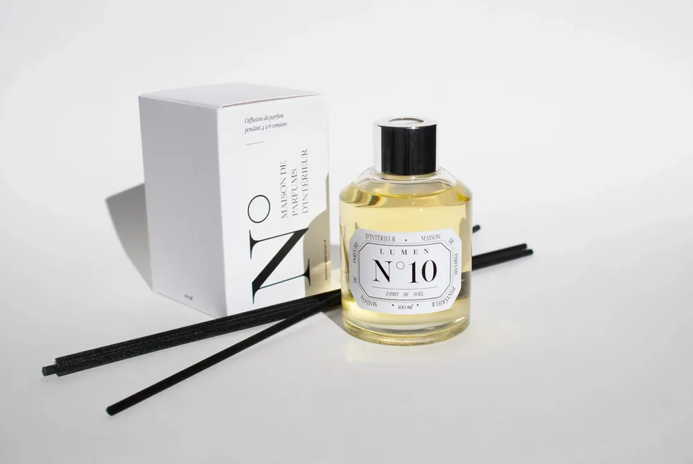 Diffuseurs de parfums - Diffuseur Naturel 100ml N°10 - Esprit de Noël - LUMEN • MAISON DE PARFUMS D'INTÉRIEUR