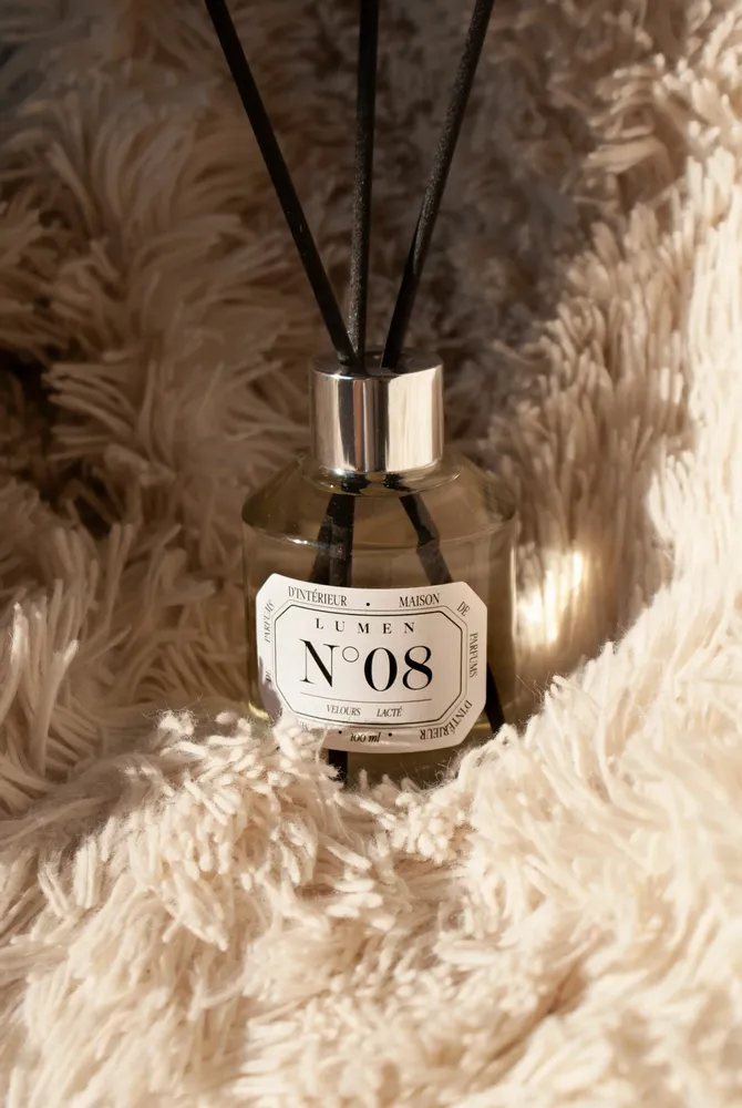 Diffuseurs de parfums - Diffuseur Naturel 100ml N°08 - Velours Lacté - LUMEN • MAISON DE PARFUMS D'INTÉRIEUR