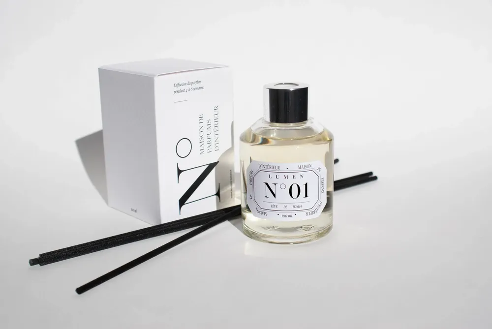 Diffuseurs de parfums - Diffuseur Naturel 100ml N°01 - Fève de Tonka - LUMEN • MAISON DE PARFUMS D'INTÉRIEUR