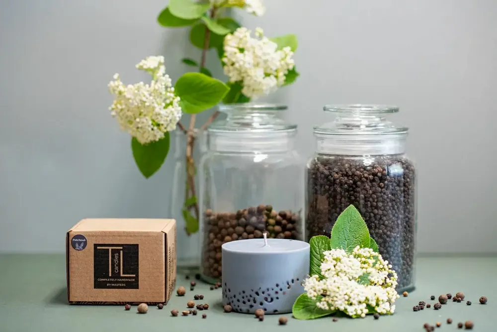 Bougies - Bougie au parfum de patchouli - TL CANDLES