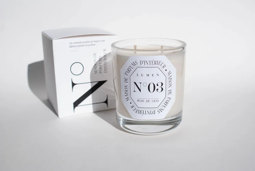 Candles - Natural Scented Candle 180g N°03 - Precious Oud Wood - LUMEN • MAISON DE PARFUMS D'INTÉRIEUR