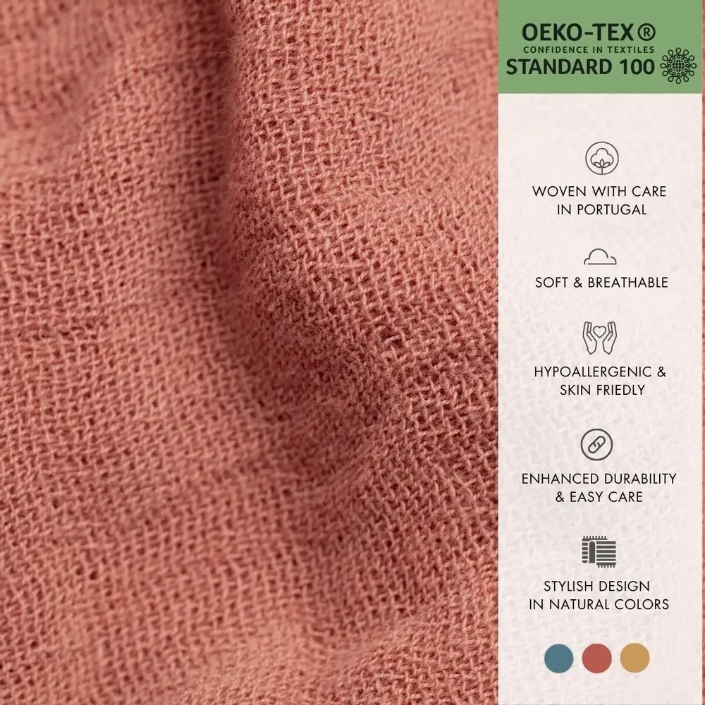 Throw blankets - Organic Cotton Quilt. Coral - SOWL