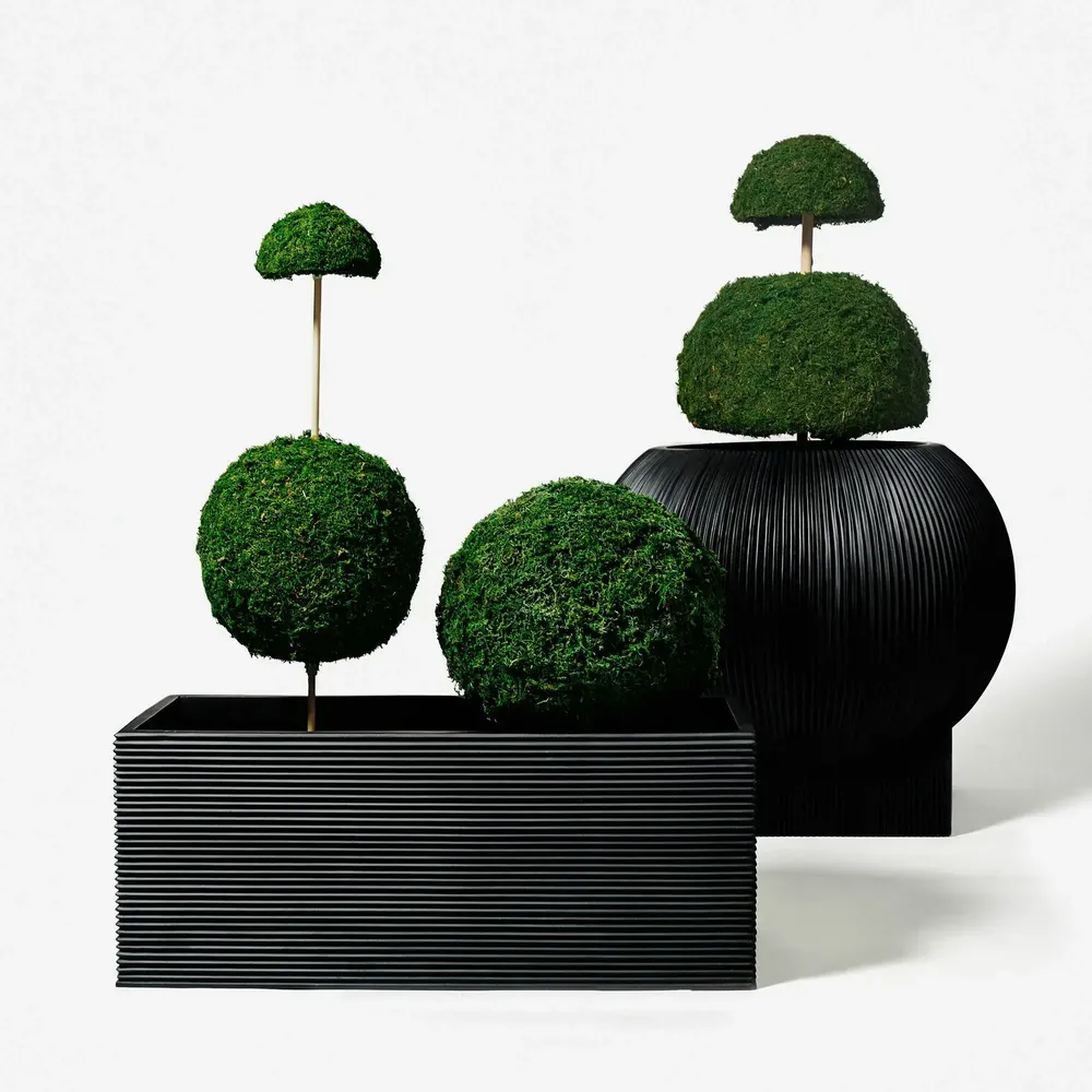 Garden accessories - Oversized Flat Blob Fiberglass Planter 'Black' by Tuleste Factory - TULESTE FACTORY
