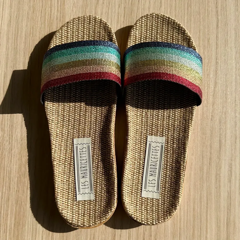 Homewear bien-être - LES MAURICETTES de Gigi, claquettes ultra légères lurex - LES MAURICETTES