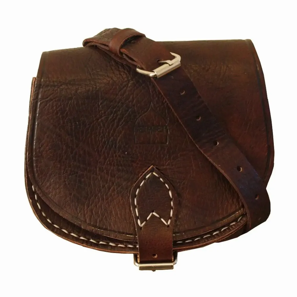 Petite maroquinerie - Petit sac de selle demi-lune en cuir - BERBER LEATHER