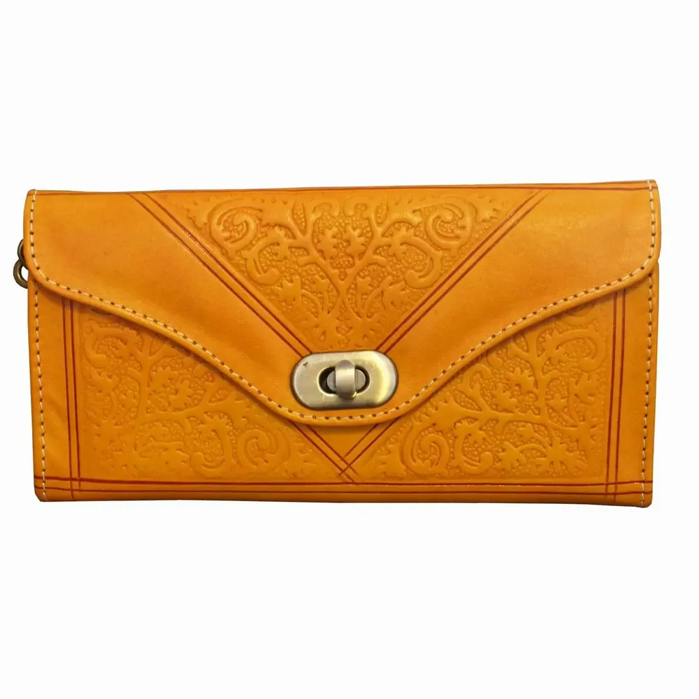 Petite maroquinerie - Grand porte-monnaie en cuir à trois volets - BERBER LEATHER