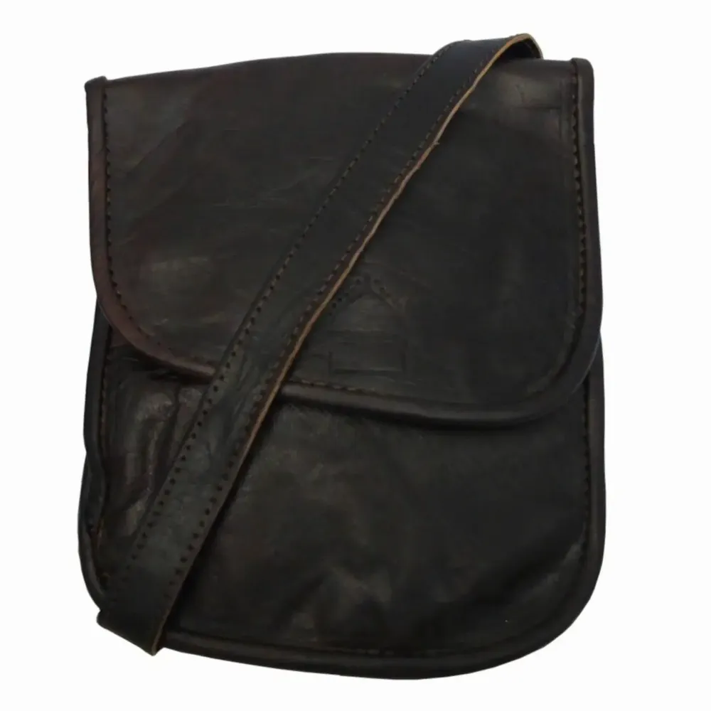 Leather goods - Leather travel pouch with shoulder strap - BERBER LEATHER
