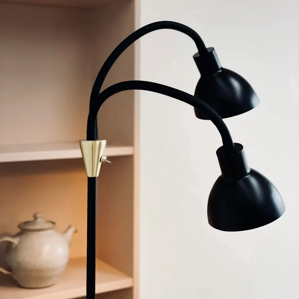 Floor lamps - Lilje Black/ brass Floor lamp - DYBERG LARSEN