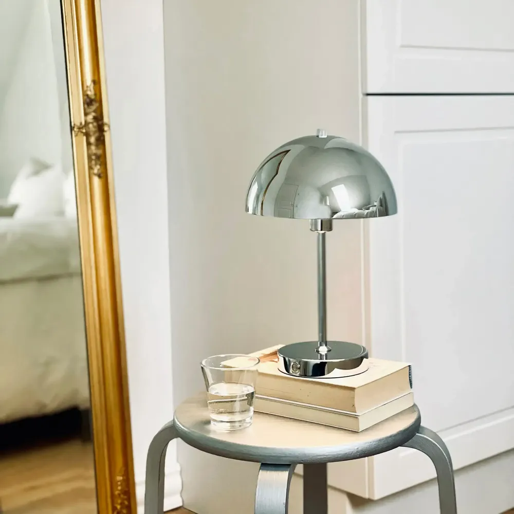 Table lamps - Stockholm LED Chrome Table Lamp v. 2.0 - DYBERG LARSEN