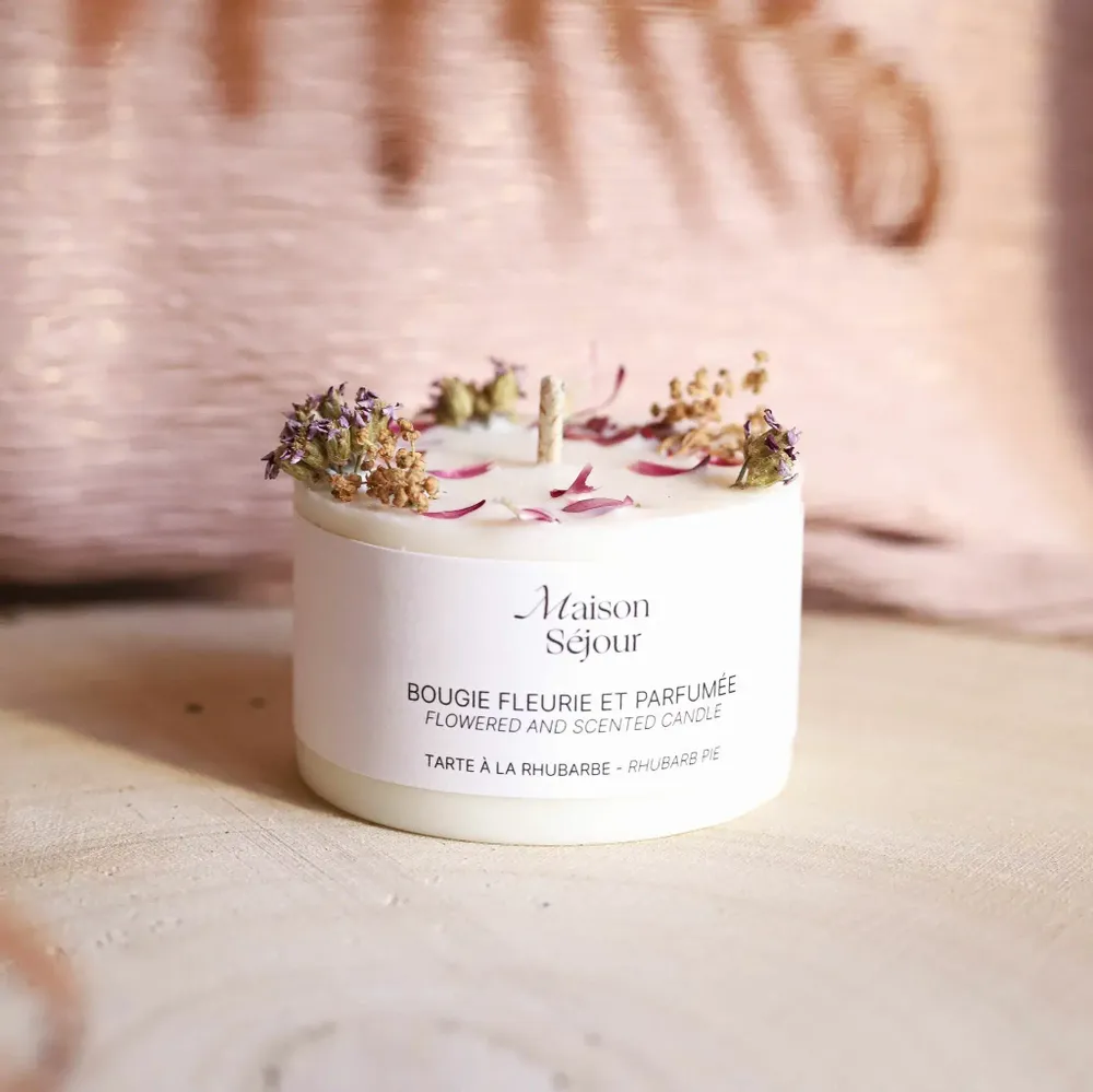 Décorations florales - Bougie votive - Tarte à la rhubarbe (80G) - MAISON SÉJOUR