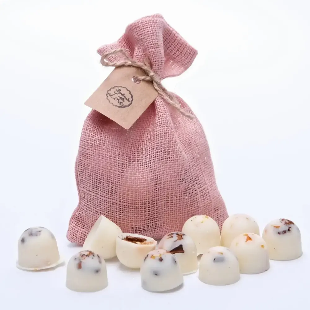 Candles - Scented Natural Wax Melts in Linen Bag of 10 each, Orange & Cinnamon, white bag - BEAUTY SCENTS CANDLES