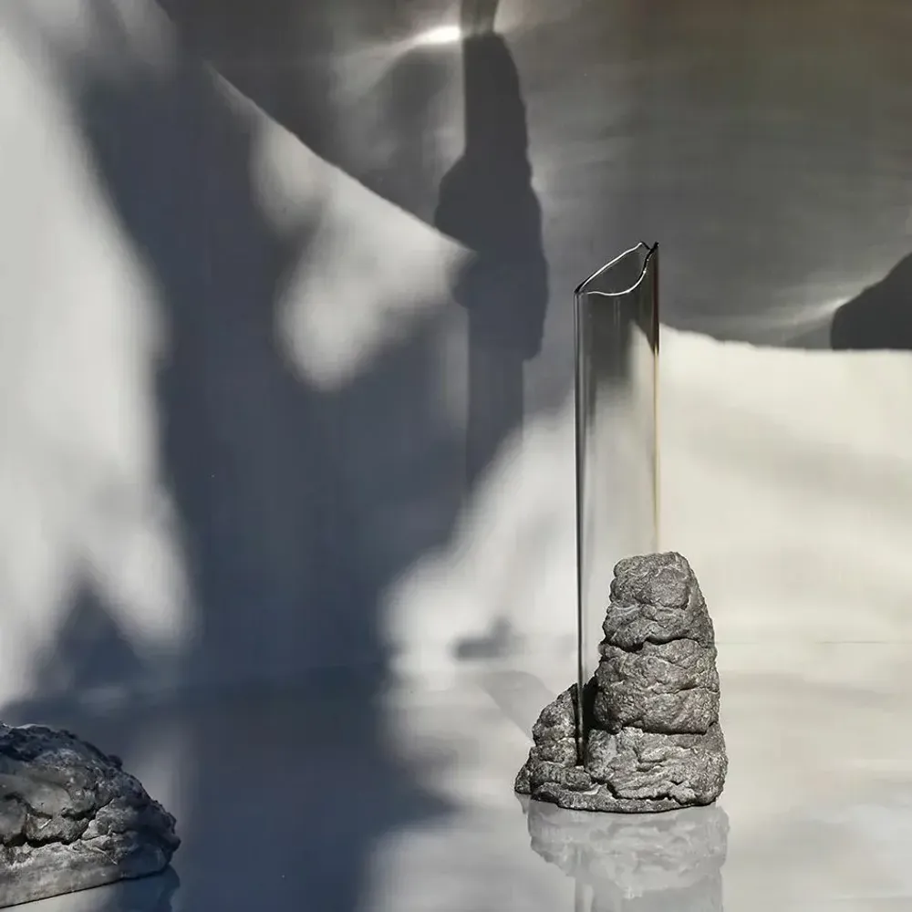 Vases - CATHARSIS, Petit vase sculptural pour fleurs, Soft Sage - COKI