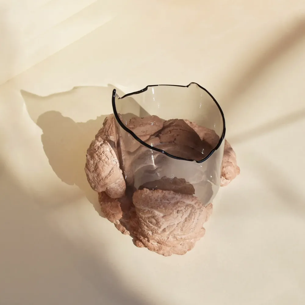 Vases - CATHARSIS, Sculptural Centerpiece Bowl in glass and stone, Dusty Coral - COKI