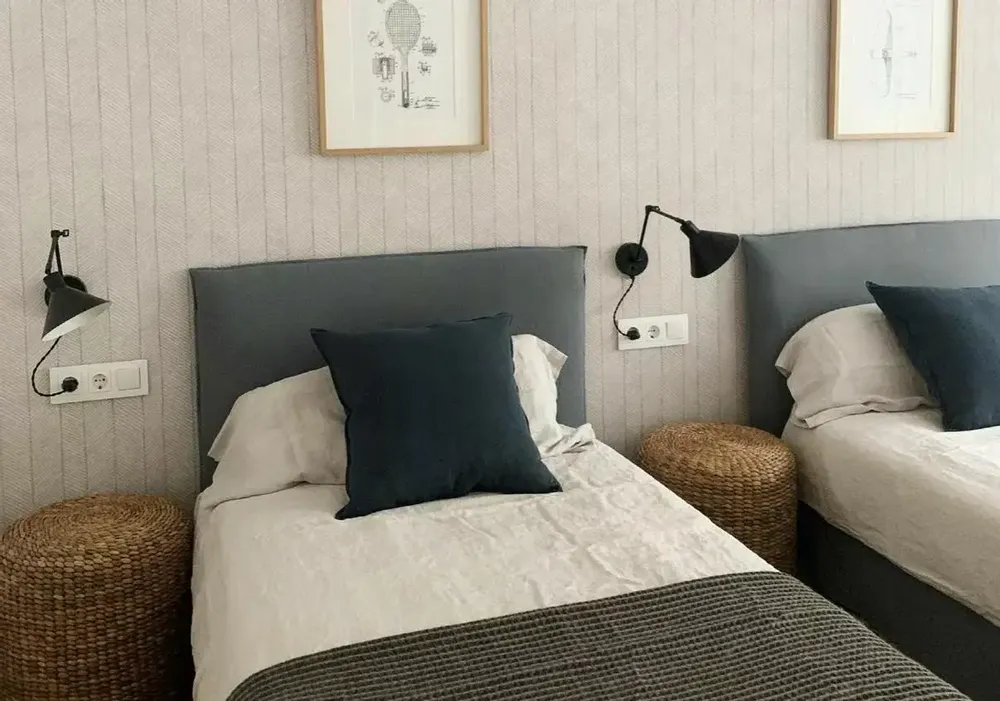 Wall lamps - CAPUCHINA wall lamp black - LUXCAMBRA