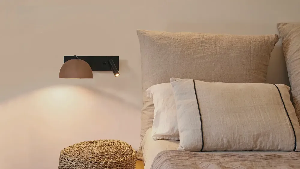 Wall lamps - ABSIS wall lamp with reader horizontal - LUXCAMBRA