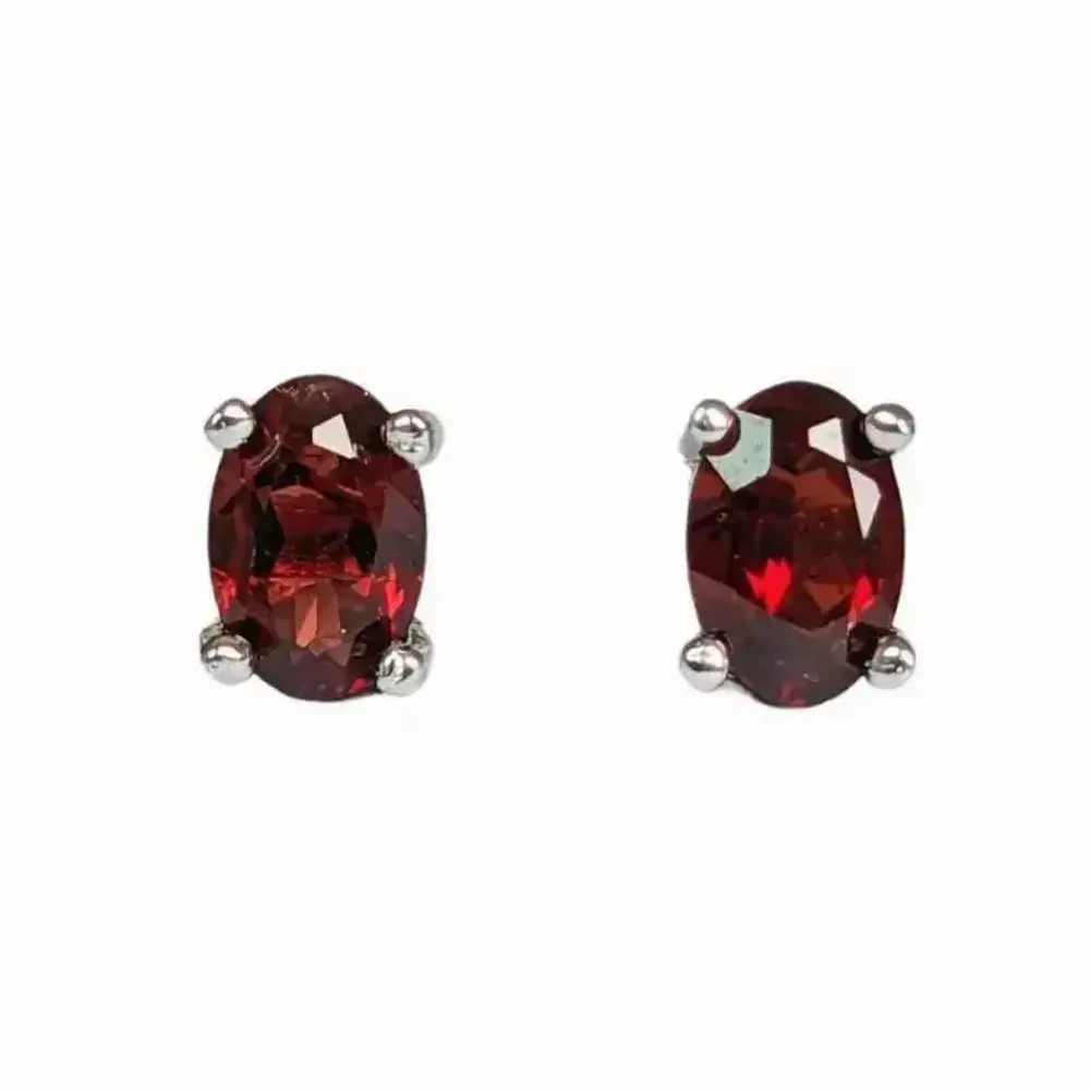 Jewelry - Solitaire Earrings in White Copper Faceted Red Garnet AA stud - ARABESK