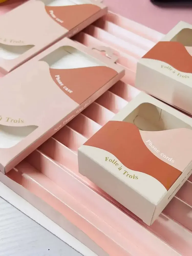 Gifts - Classic iPHONE CASE SE - FOLIE À TROIS