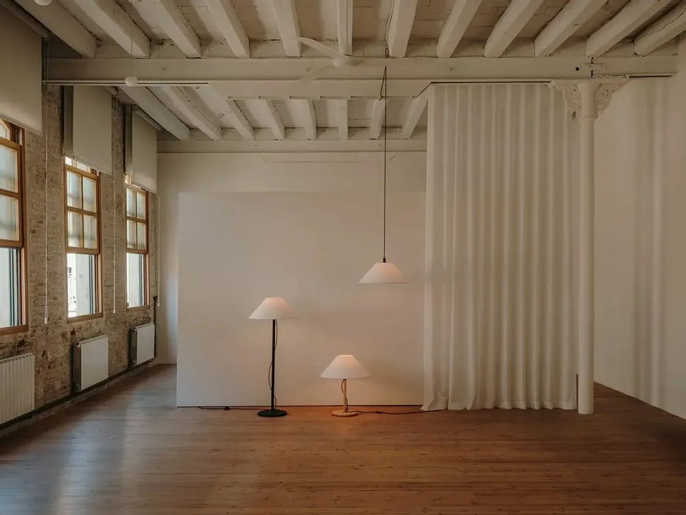 Hanging lights - CLASICA suspension white lampshade - LUXCAMBRA