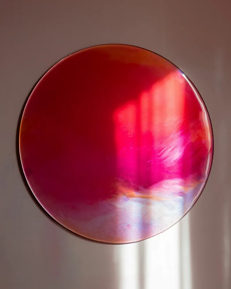 Objets de décoration - Décoration murale Amour par Courtney Kinnare, miroir multicolore rose - TULESTE FACTORY