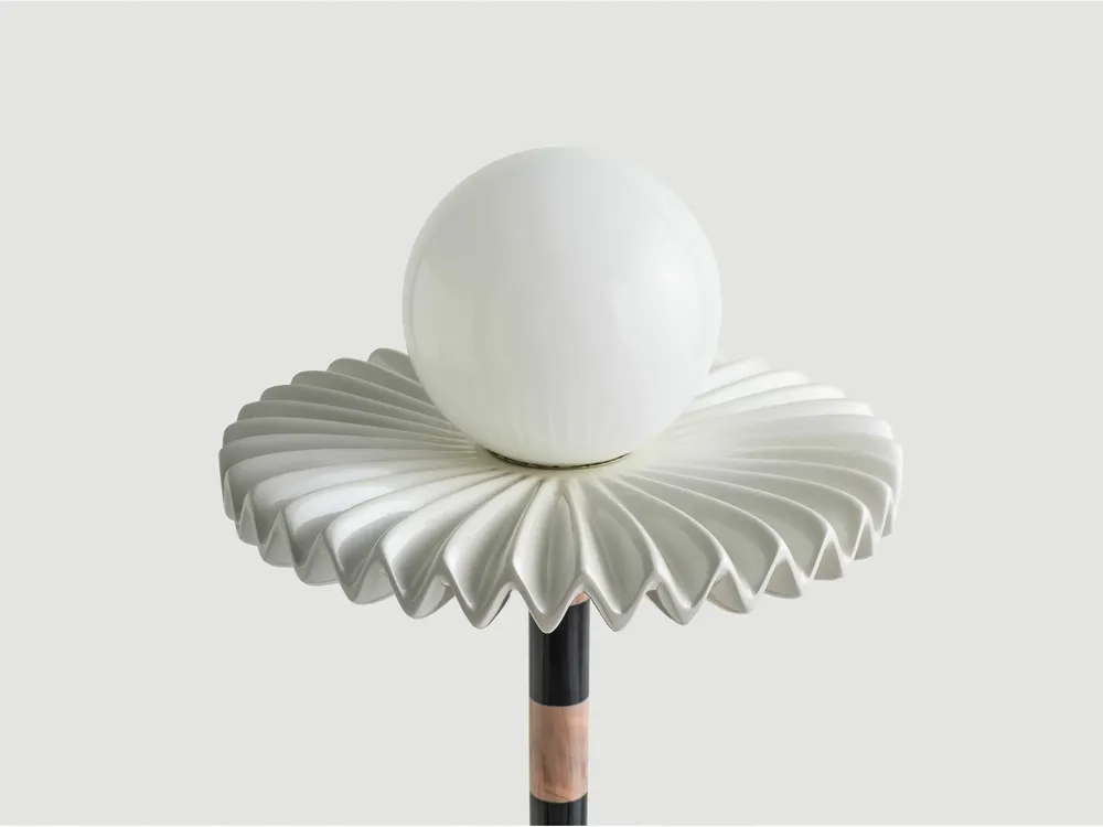 Lampadaires - Lampe 'Sare' en verre et marbre rose/noir par Merve Kahraman - TULESTE FACTORY