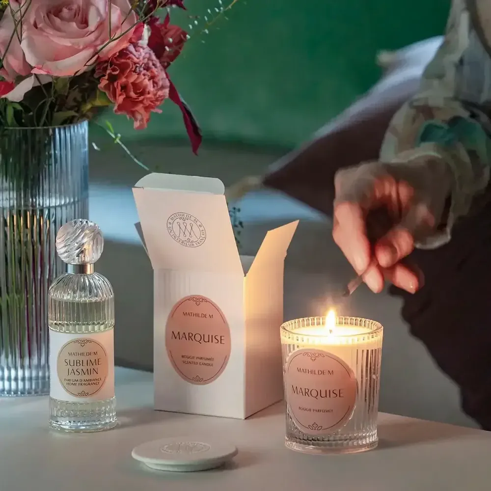 Candles - Les Intemporelles scented candle 145 g - Beautiful Lavender - MATHILDE M.