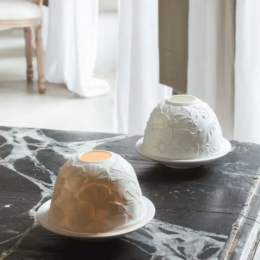 Candlesticks and candle holders - Lithophane Foliage in white ceramic - MATHILDE M.