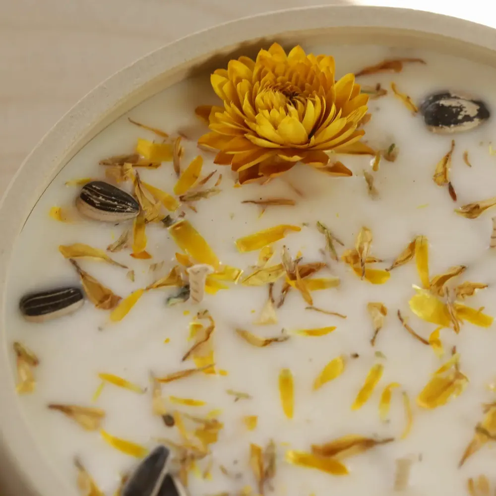 Floral decoration - Stoneware Candle - Sunflower Petals (300G) - MAISON SÉJOUR