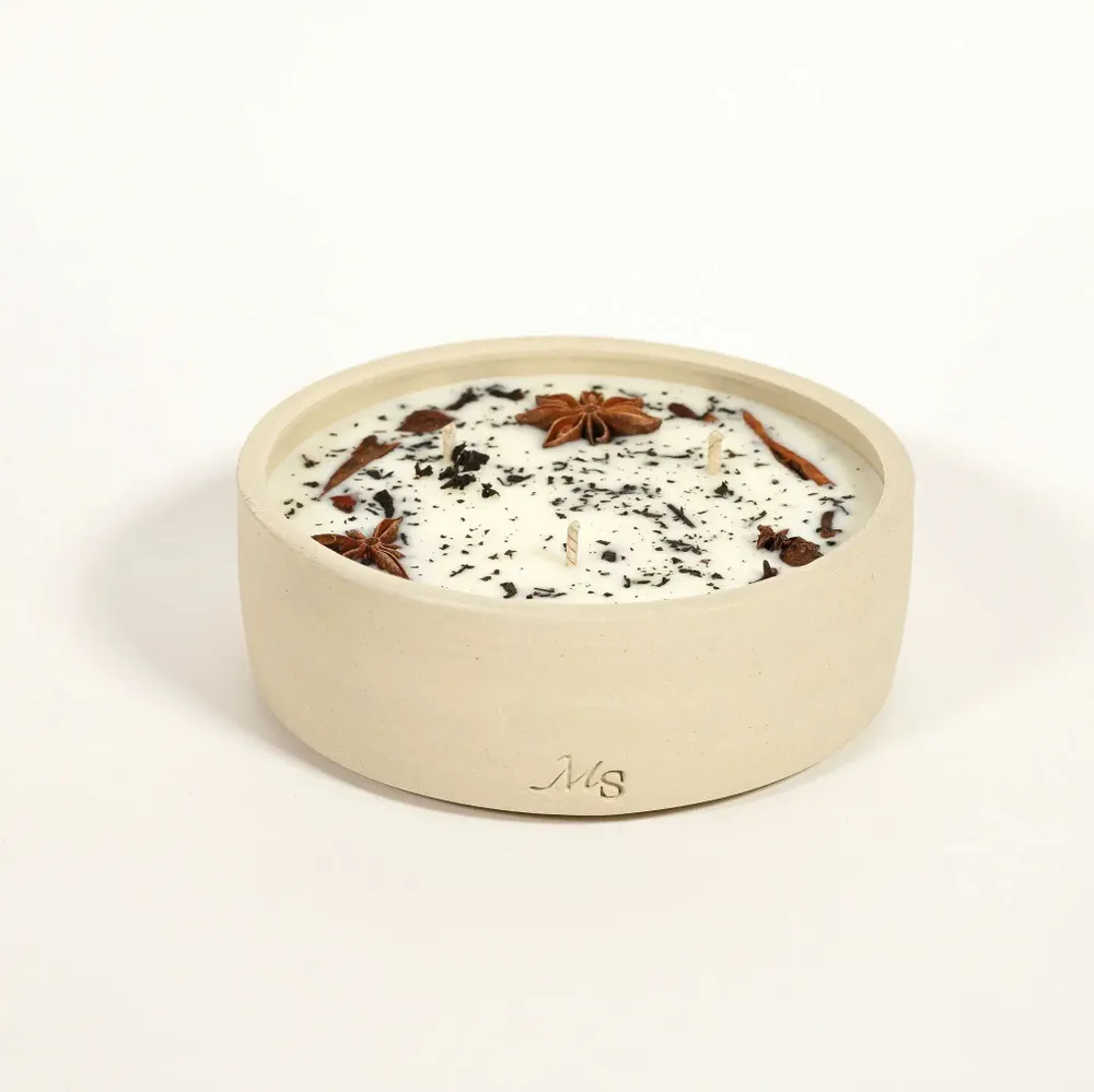 Floral decoration - Stoneware Candle - Tea & Gingerbread (300G) - MAISON SÉJOUR