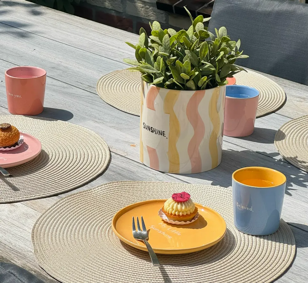 Plats et saladiers - Assiette colorful Ajoutez une touche d'amour et de couleur  / set of 4 - AND NOOK